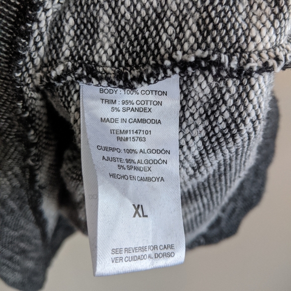 4/$20 grey raglan sleeve top sz XL - Picture 3 of 5